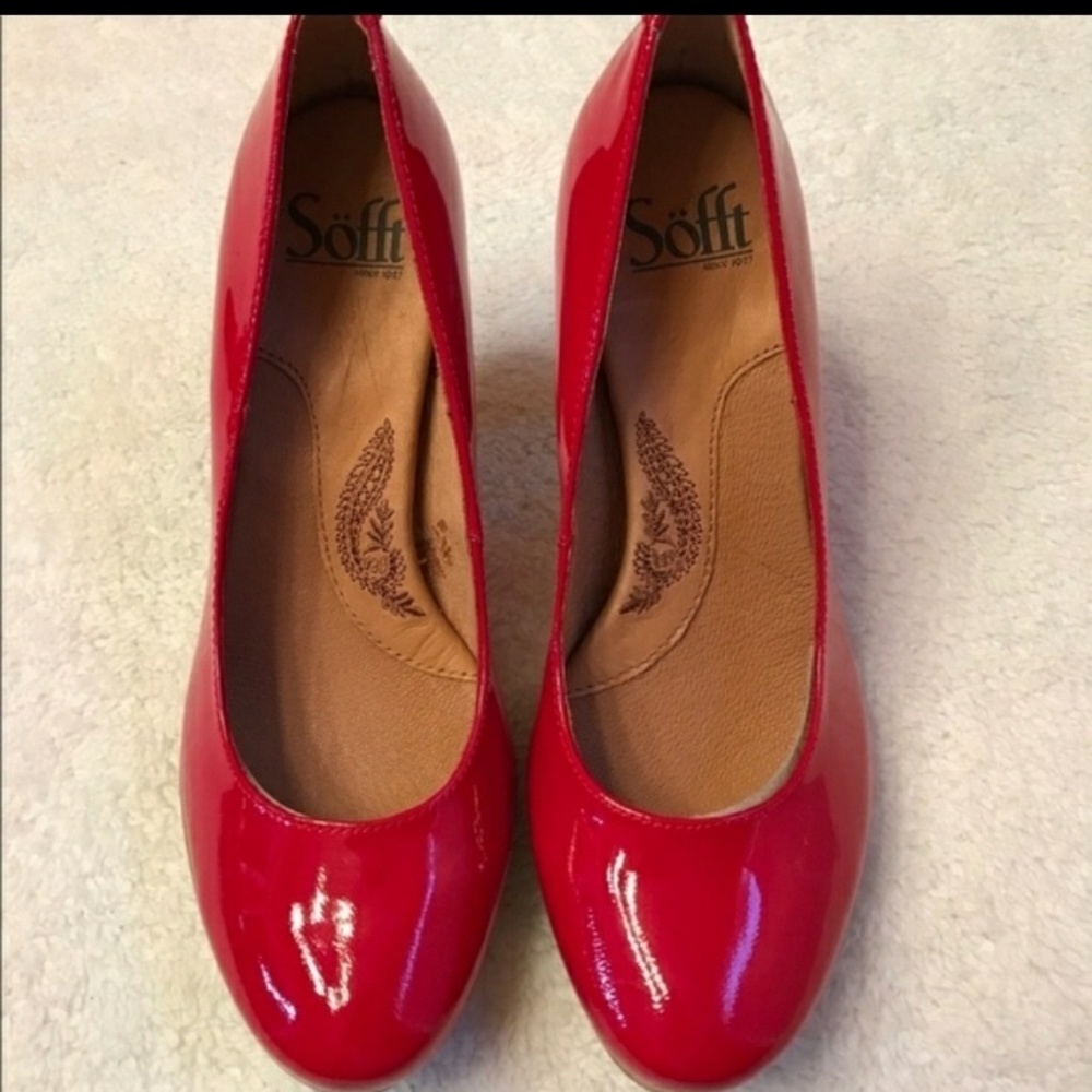 Like New Gorgeoussss Red Hawt Sofft Heels